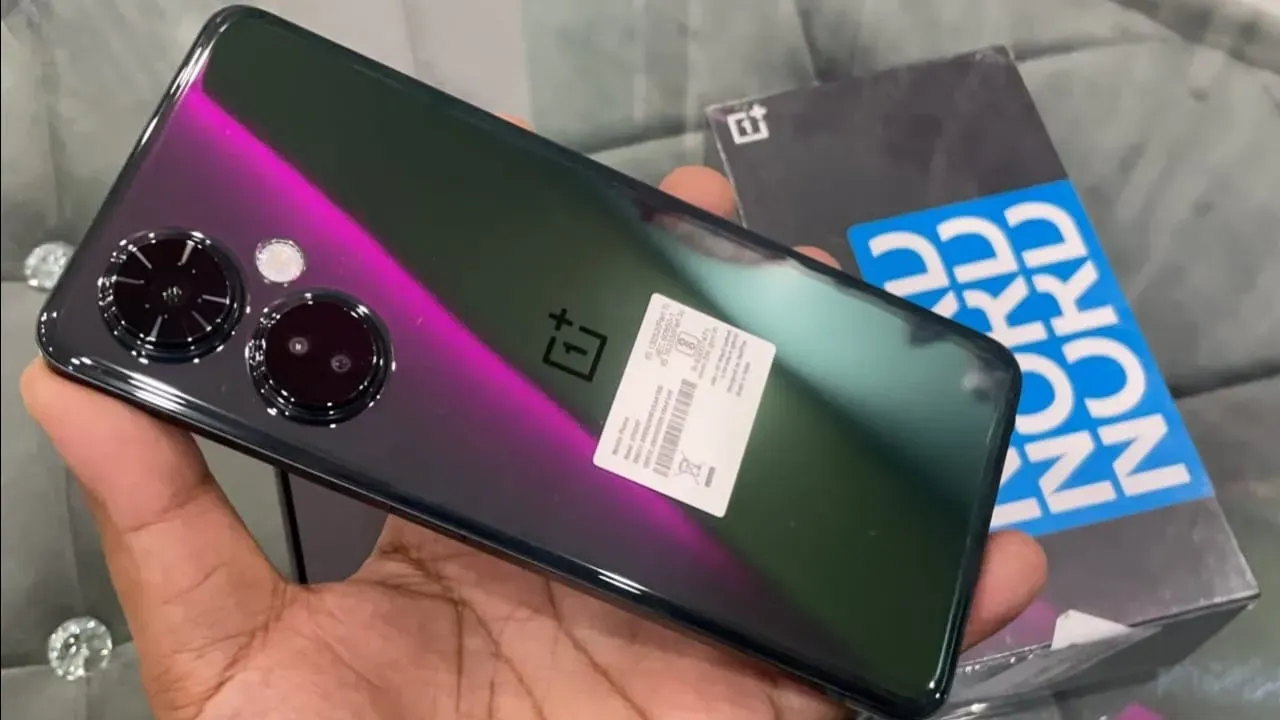 OnePlus Nord 2T 5G